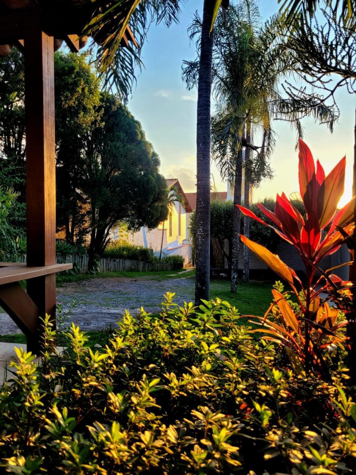 Vila Da Praca Pousada Capitolio Bagian luar foto